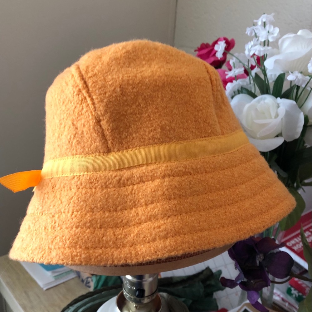 Gold bucket hat w ribbon hat band, slamm’n color! - Picture 3 of 4